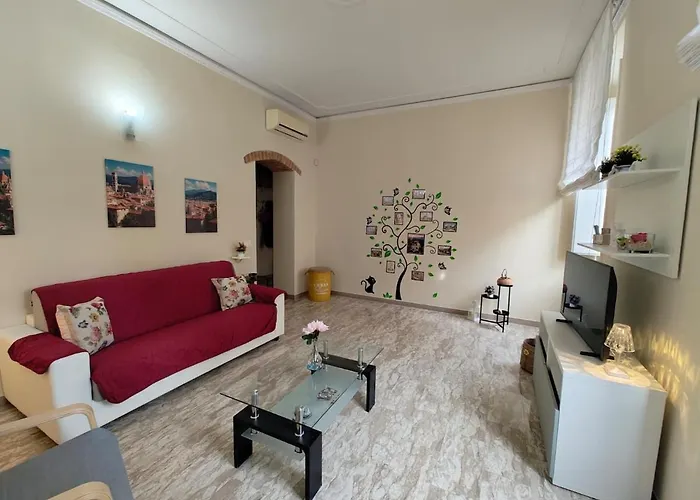 Eleonora Apartment *